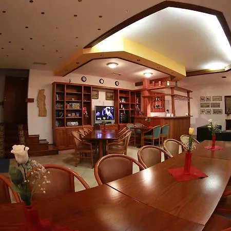 St.florian فندق 2*